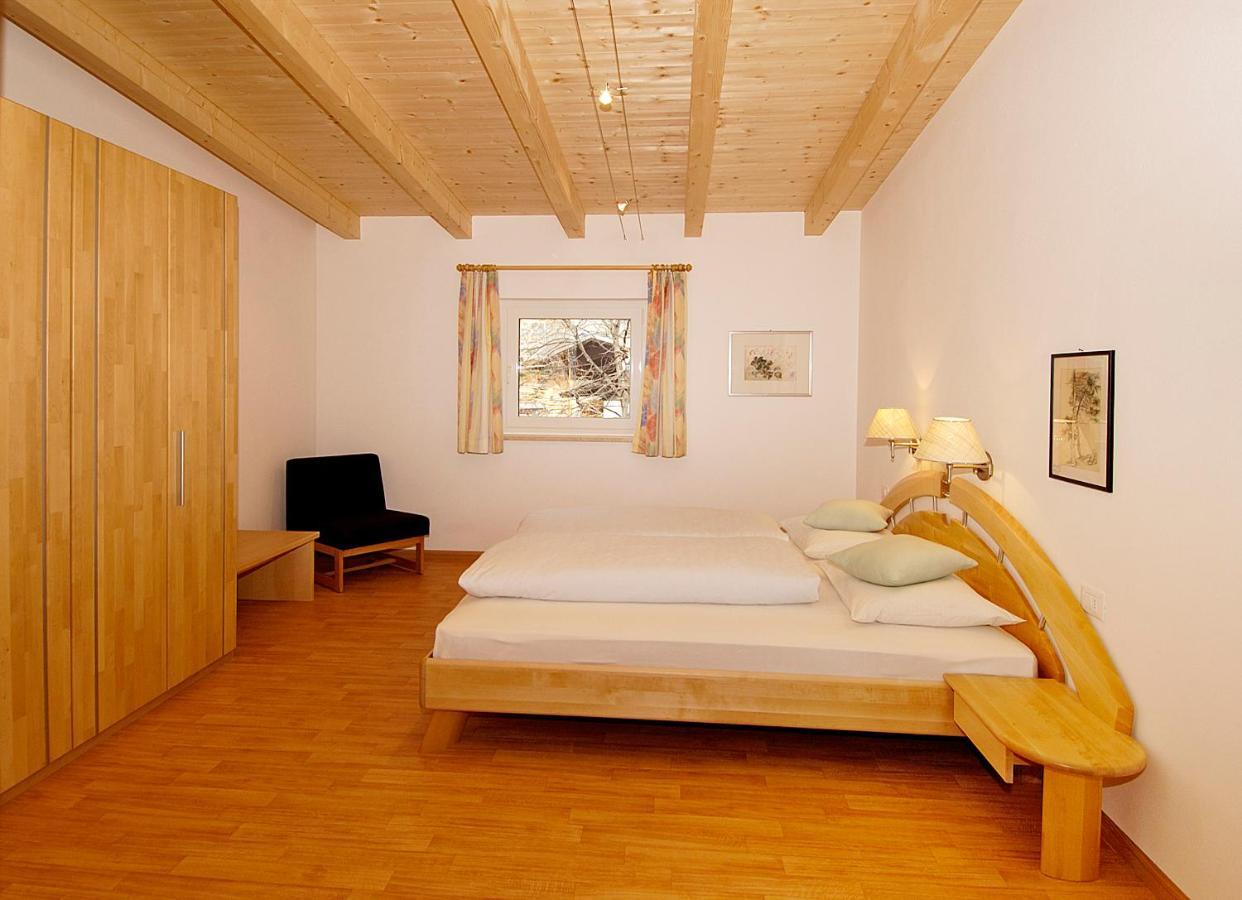 Residence Andrea Algund Buitenkant foto